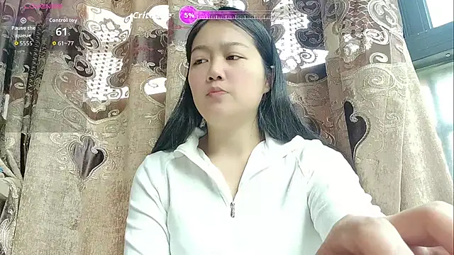 luoxuwen online show from 25, 4, 2026