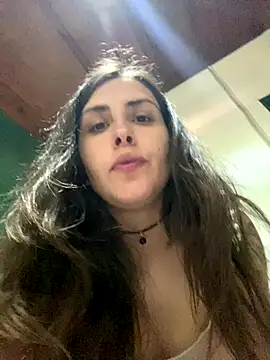 Snapshot of isadelasestrellas chatting on 8, 10, 2025 isadelasestrellas online show from 8, 10, 2025