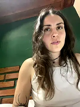 Snapshot of isadelasestrellas chatting on 29, 9, 2025 isadelasestrellas online show from 29, 9, 2025