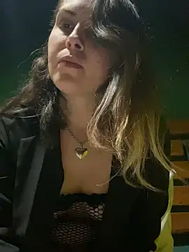 Snapshot of isadelasestrellas chatting on 15, 3, 2025 isadelasestrellas online show from 15, 3, 2025