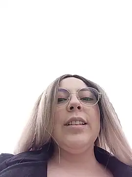 madelaine- online show from 20, 4, 2026