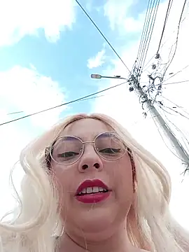 madelaine- online show from 9, 3, 2026