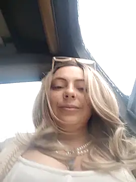 madelaine- online show from 24, 11, 2025