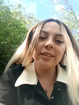 madelaine- online show from 15, 10, 2025