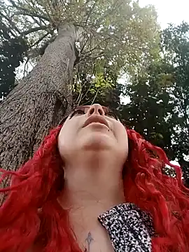 madelaine- online show from 1, 2, 2025