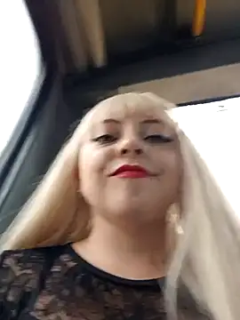 madelaine- online show from 13, 2, 2025
