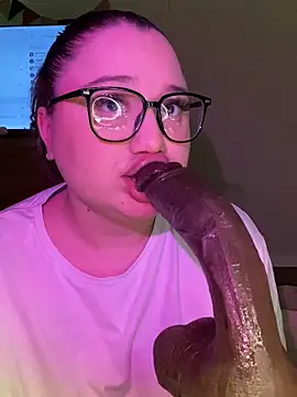 Snapshot of DaisyBooom chatting on 23, 2, 2025 DaisyBooom online show from 23, 2, 2025