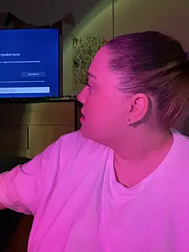 Snapshot of DaisyBooom chatting on 20, 2, 2025 DaisyBooom online show from 20, 2, 2025
