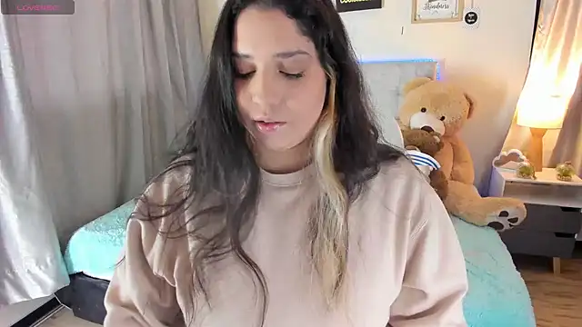 Snapshot of valentina_jonnes1 chatting on 22, 12, 2024 valentina jonnes1 online show from 22, 12, 2024
