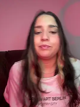 Snapshot of valentina_jonnes1 chatting on 23, 5, 2026 valentina jonnes1 online show from 23, 5, 2026
