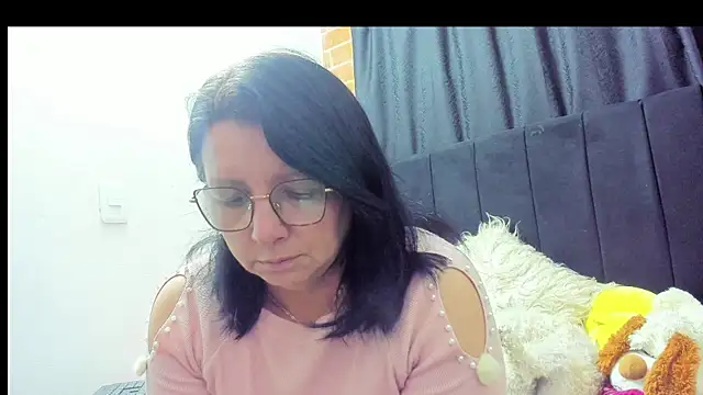 Evaaross 2345 online show from 27, 11, 2025