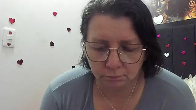 Evaaross 2345 online show from 4, 4, 2026