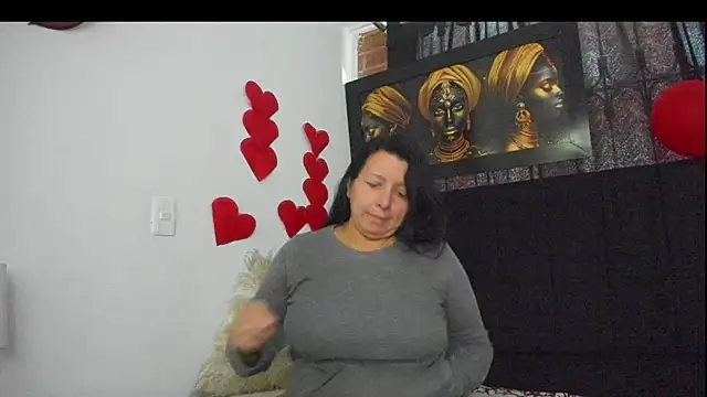 Evaaross 2345 online show from 21, 2, 2025