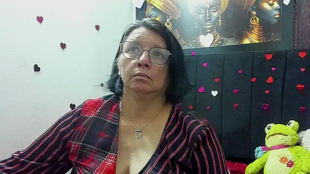 Evaaross 2345 online show from 23, 5, 2026
