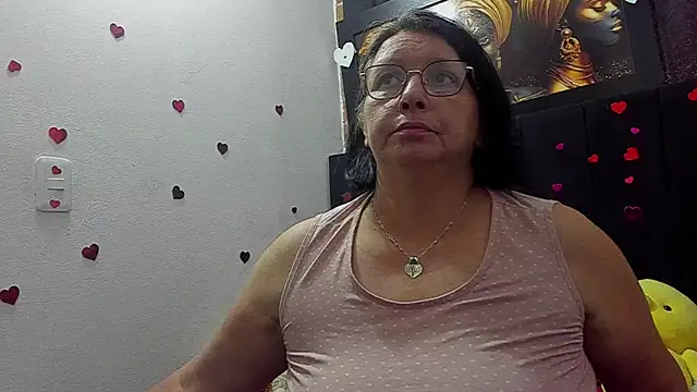 Evaaross 2345 online show from 29, 6, 2026
