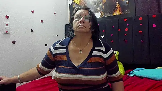 Evaaross 2345 online show from 19, 6, 2026