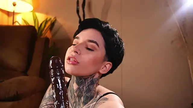 Snapshot of AliceShazaham_ chatting on 21, 7, 2026 AliceShazaham online show from 21, 7, 2026