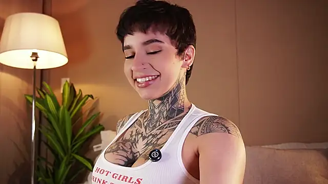 AliceShazaham  online show from 15, 4, 2026