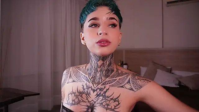 AliceShazaham  online show from 2, 2, 2025