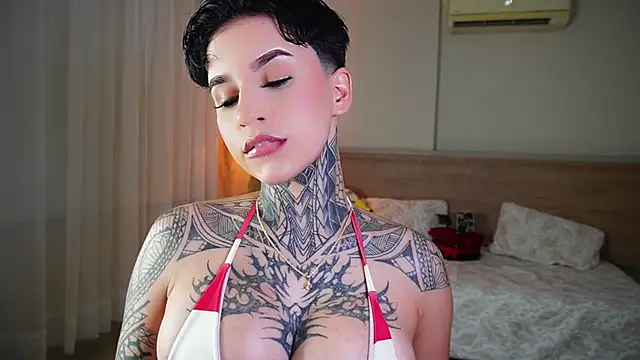 AliceShazaham  online show from 19, 10, 2025