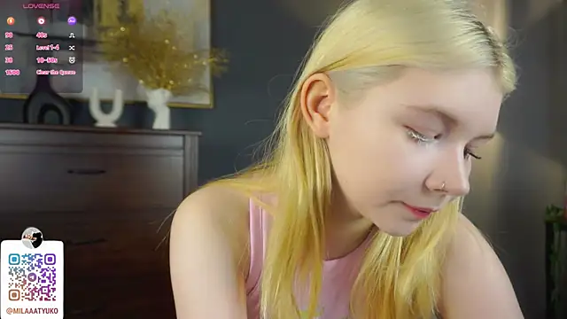 DaisyElmers online show from 16, 3, 2025