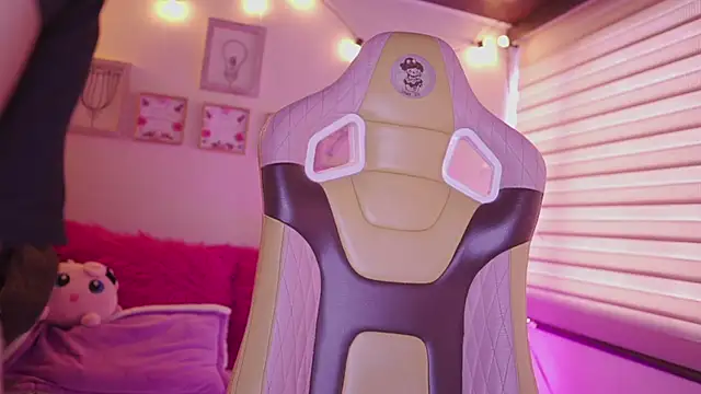 milly kenner online show from 24, 2, 2026