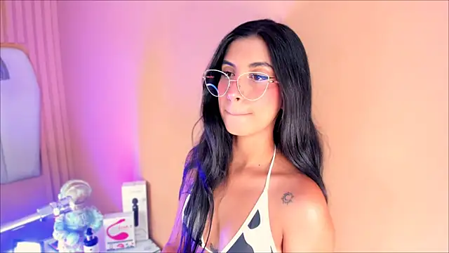 zia cooper online show from 15, 10, 2025