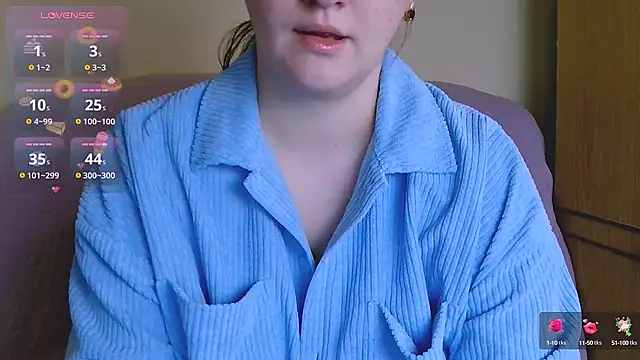 ChubbyMaia online show from 10, 2, 2025