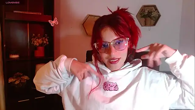 Snapshot of RedMeloddy chatting on 29, 4, 2026 RedMeloddy online show from 29, 4, 2026