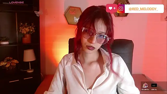 Snapshot of RedMeloddy chatting on 28, 4, 2026 RedMeloddy online show from 28, 4, 2026