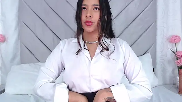 AnnaQueen  online show from 7, 3, 2025