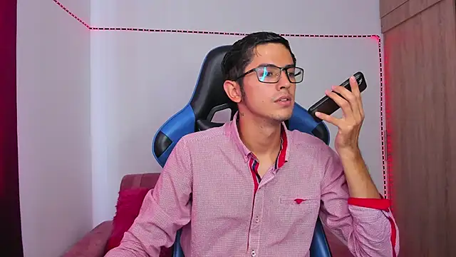 Snapshot of Ethan_Sai___ chatting on 6, 12, 2024 Ethan Sai online show from 6, 12, 2024