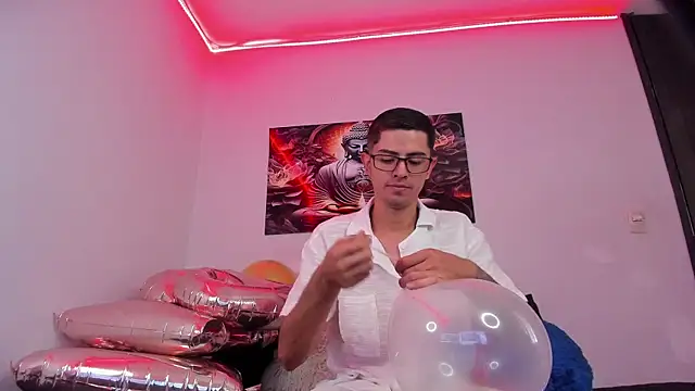 Snapshot of Ethan_Sai___ chatting on 29, 9, 2025 Ethan Sai online show from 29, 9, 2025