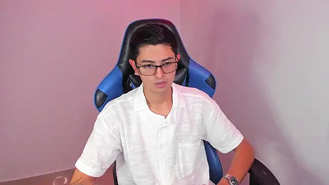 Snapshot of Ethan_Sai___ chatting on 11, 1, 2025 Ethan Sai online show from 11, 1, 2025