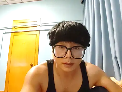 Snapshot of handsome1069 chatting on 15, 10, 2025 handsome1069 online show from 15, 10, 2025