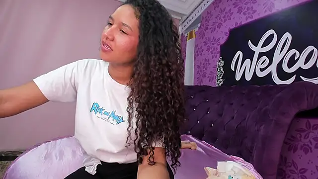 cute mia23 online show from 3, 2, 2025