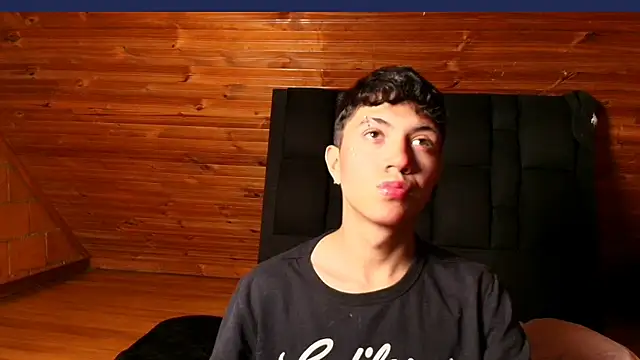 Justyn Ross online show from 15, 10, 2025