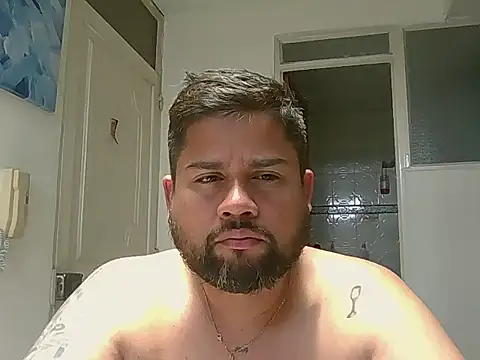 GABRIELGARCIA1313 online show from 2, 4, 2026