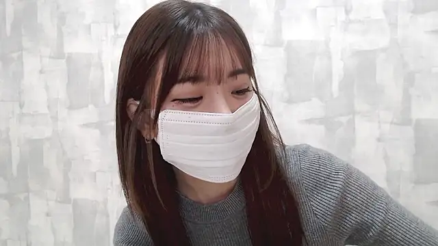 LOVE MOMO LOVE online show from 10, 10, 2025