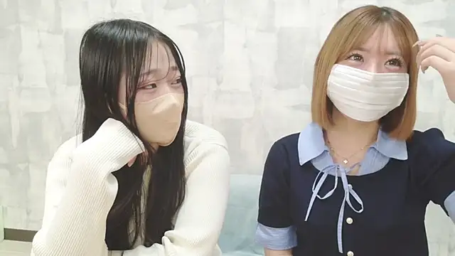 Snapshot of LOVE_MOMO_LOVE chatting on 5, 5, 2026 LOVE MOMO LOVE online show from 5, 5, 2026