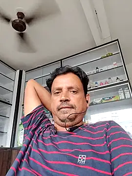 Snapshot of Raj1043 chatting on 31, 10, 2025 Raj1043 online show from 31, 10, 2025