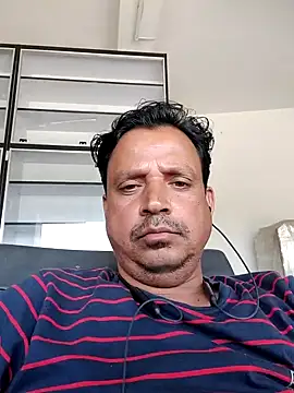 Snapshot of Raj1043 chatting on 15, 10, 2025 Raj1043 online show from 15, 10, 2025