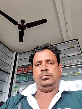 Snapshot of Raj1043 chatting on 29, 10, 2025 Raj1043 online show from 29, 10, 2025