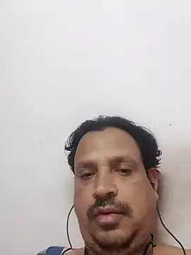 Snapshot of Raj1043 chatting on 4, 1, 2025 Raj1043 online show from 4, 1, 2025