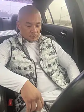 Snapshot of EatMyCake831 chatting on 30, 10, 2025 EatMyCake831 online show from 30, 10, 2025