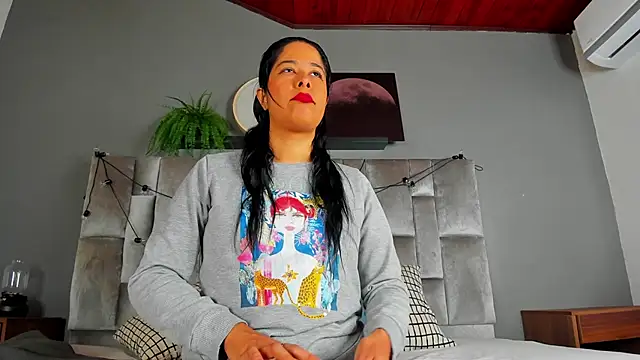 DulceAurora   online show from 25, 2, 2026