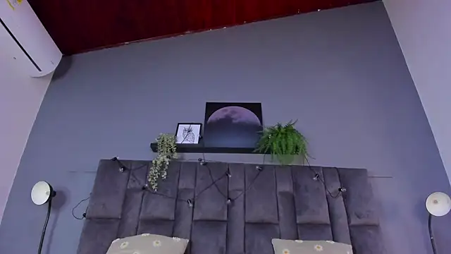 DulceAurora   online show from 18, 5, 2026