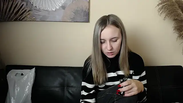  Nicole new online show from 6, 11, 2025