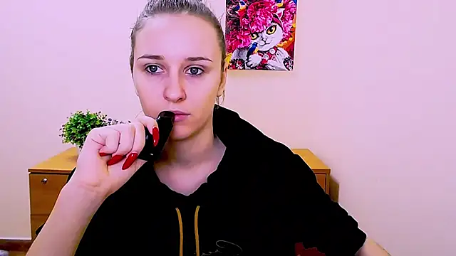 Snapshot of _Nicole_new chatting on 13, 1, 2025  Nicole new online show from 13, 1, 2025