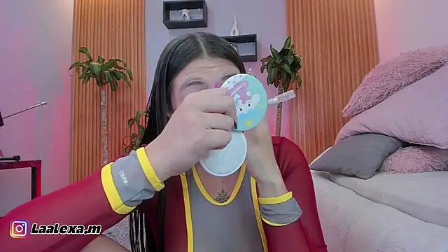 Snapshot of Aixaa_charles chatting on 2, 11, 2025 Aixaa charles online show from 2, 11, 2025